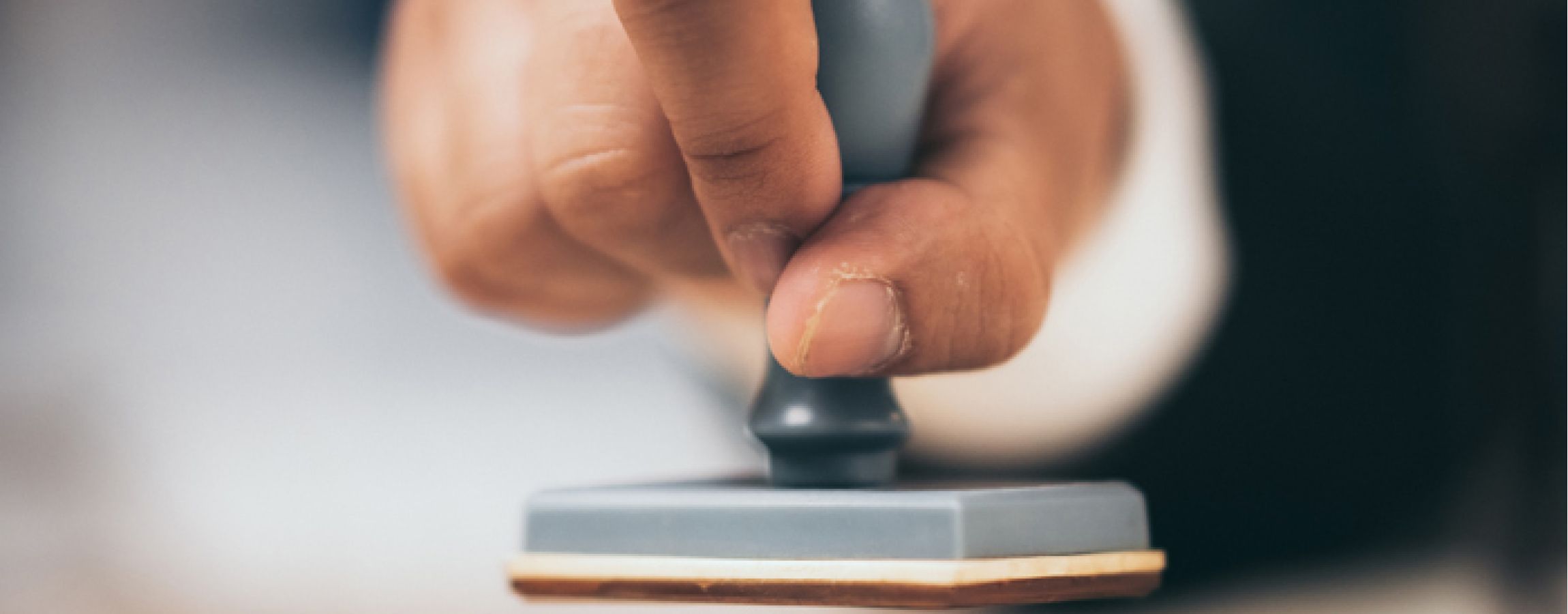 Peter Rittinger beim Stempeln